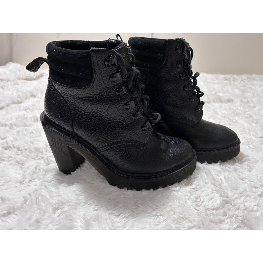 Dr. Martens Black Pebbled Leather Fur Lined Heeled Boots US 6 Chunky Punk Goth